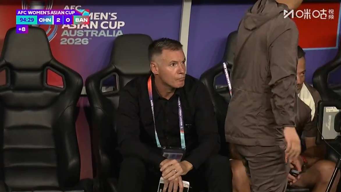 2025英雄联盟总决赛-身高1米7碾压1米5！中国女足2-0亚洲杯鱼腩，记者：踢的是啥？